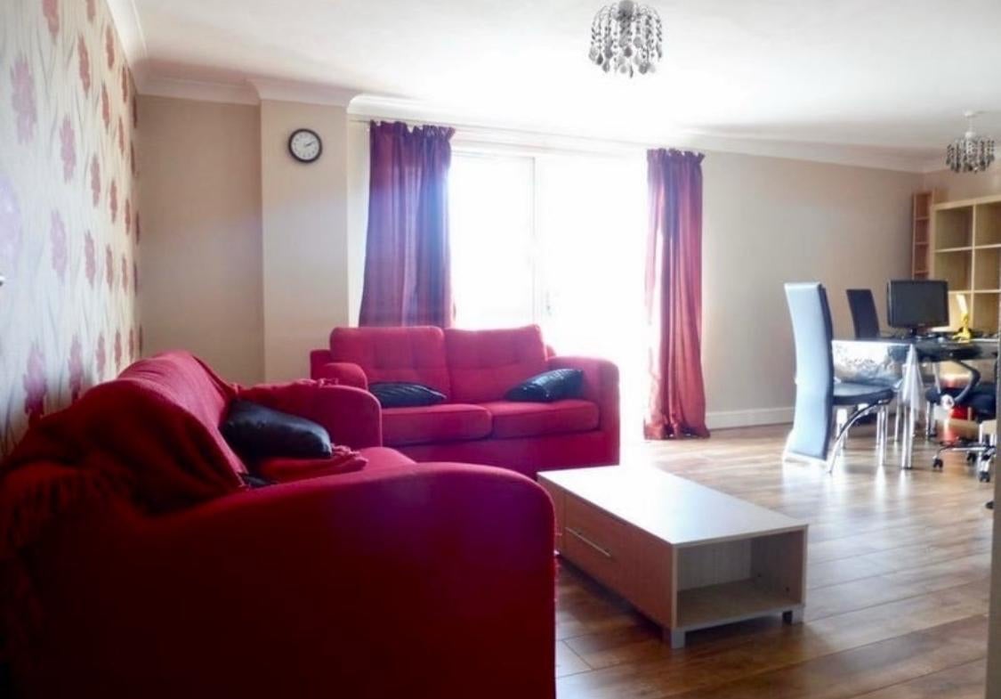 Room The Broadway in Greater London