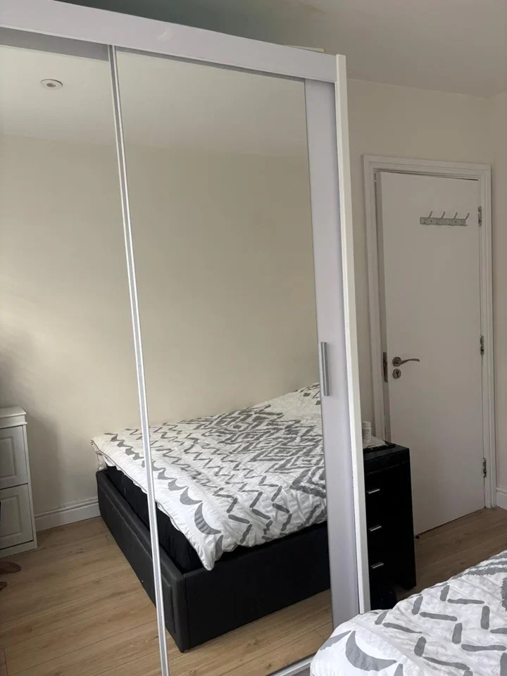 Room Eton Road in Greater London