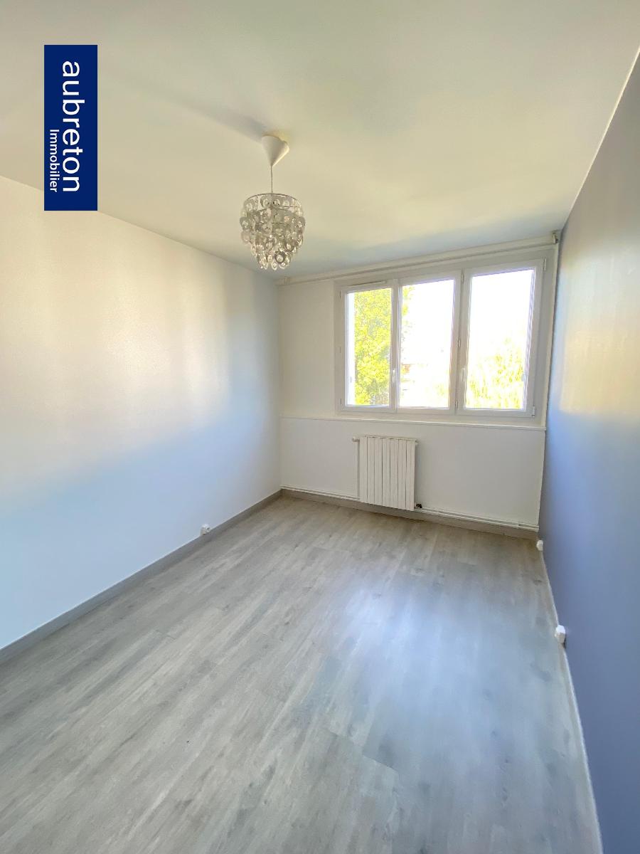 Appartement Rue Saint-Exupéry à Saint-Martin-d'Hères