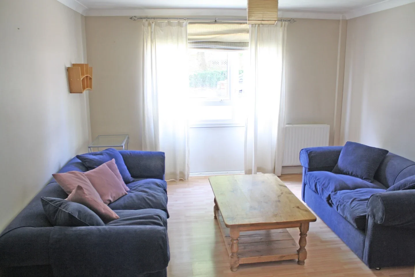 Flat Sutherland Grove in Greater London