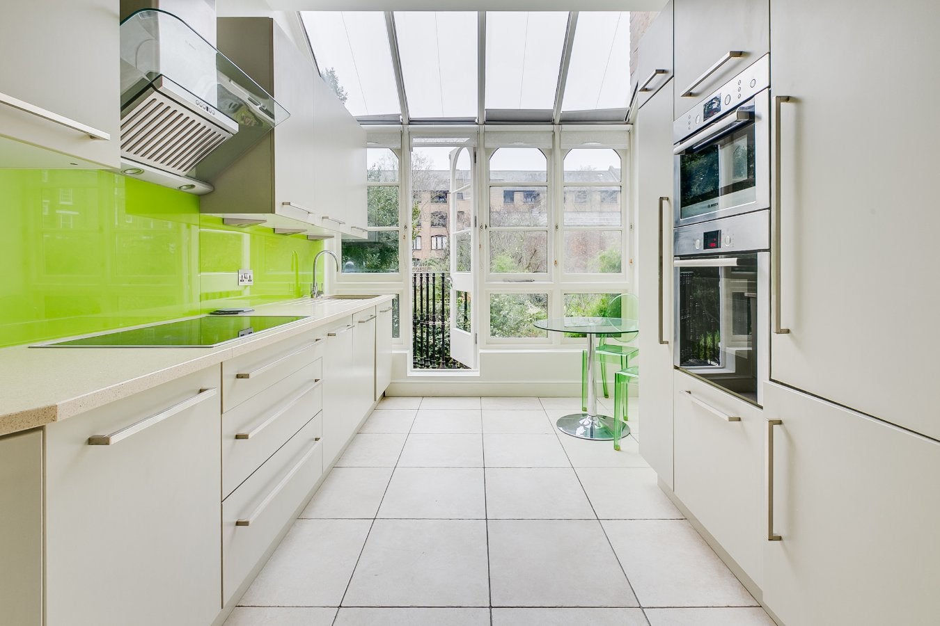 Flat Chalcot Road in Greater London