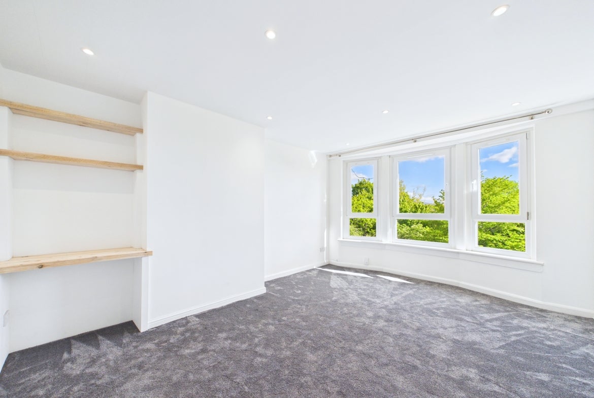 Flat Brassey Street in Glasgow