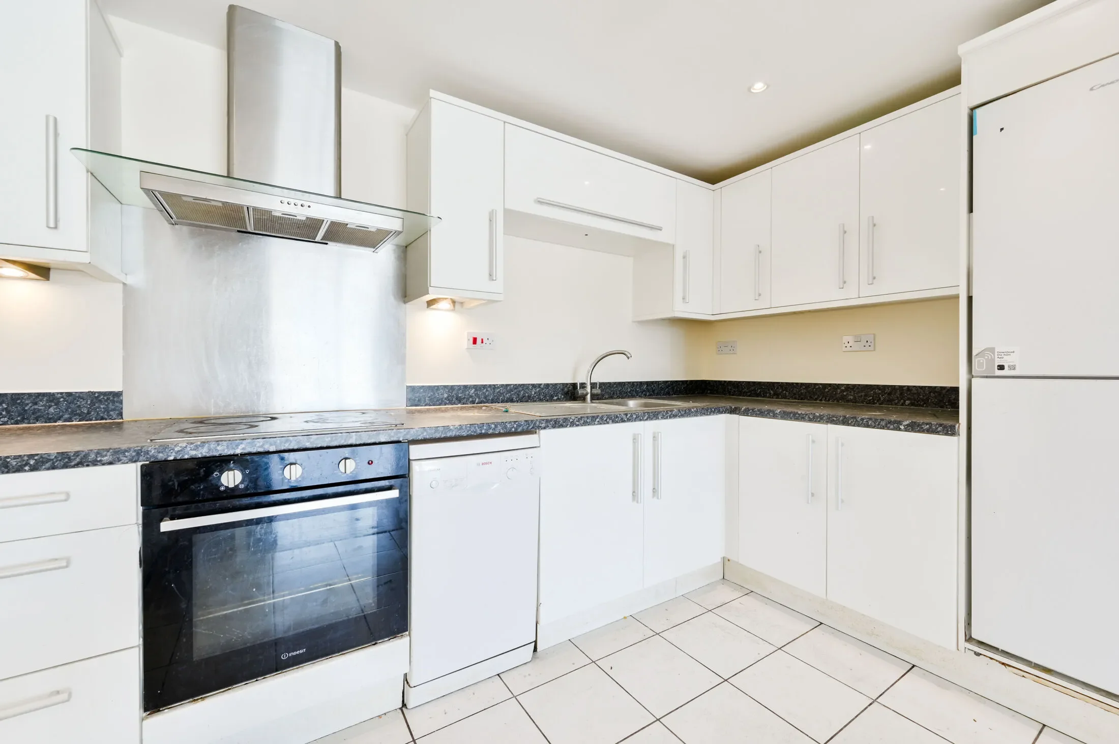 Flat Uxbridge Road in Greater London
