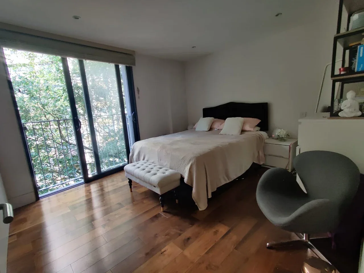 Flat New Charles Street in Greater London