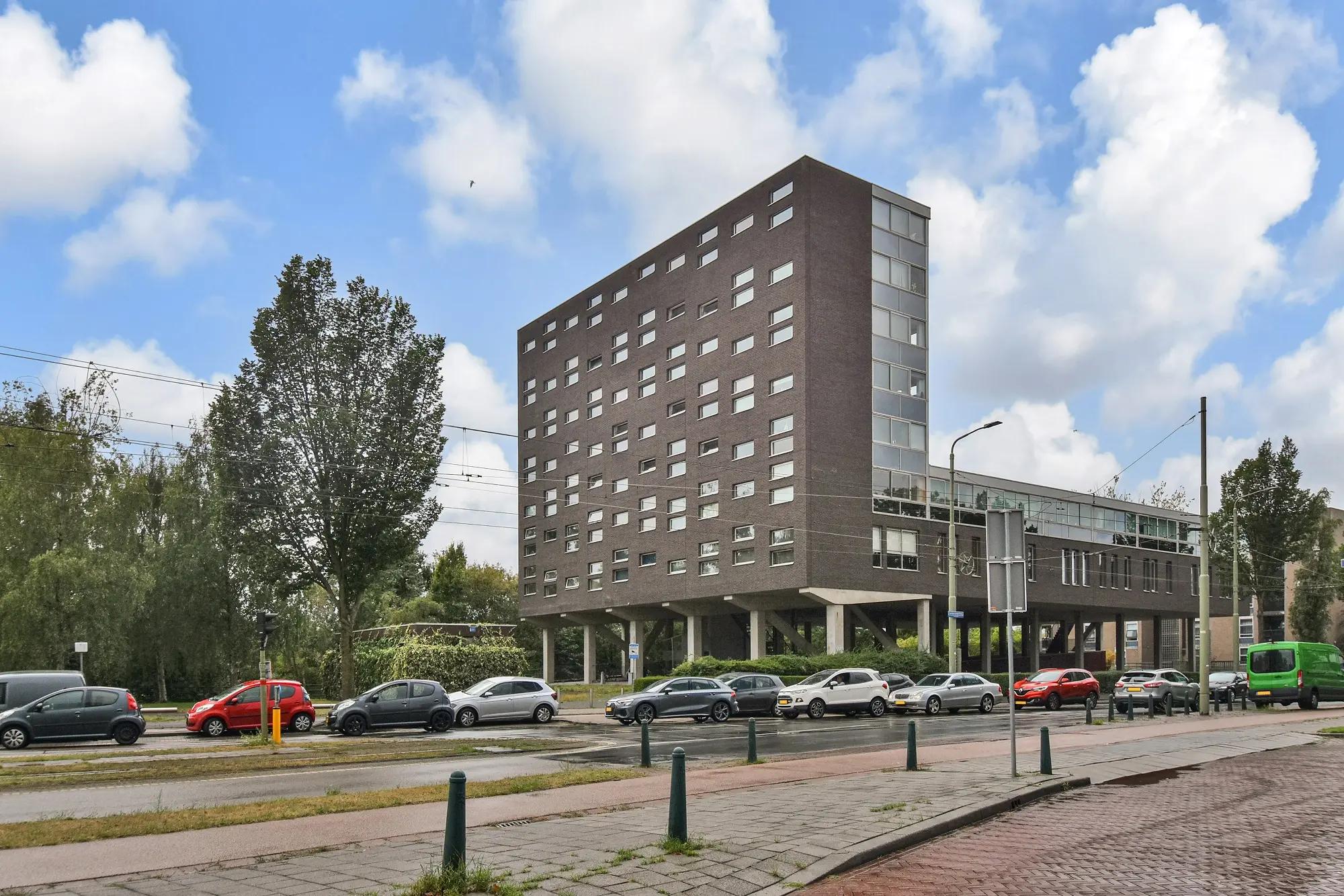 Appartement Dedemsvaartweg 843 in Den Haag