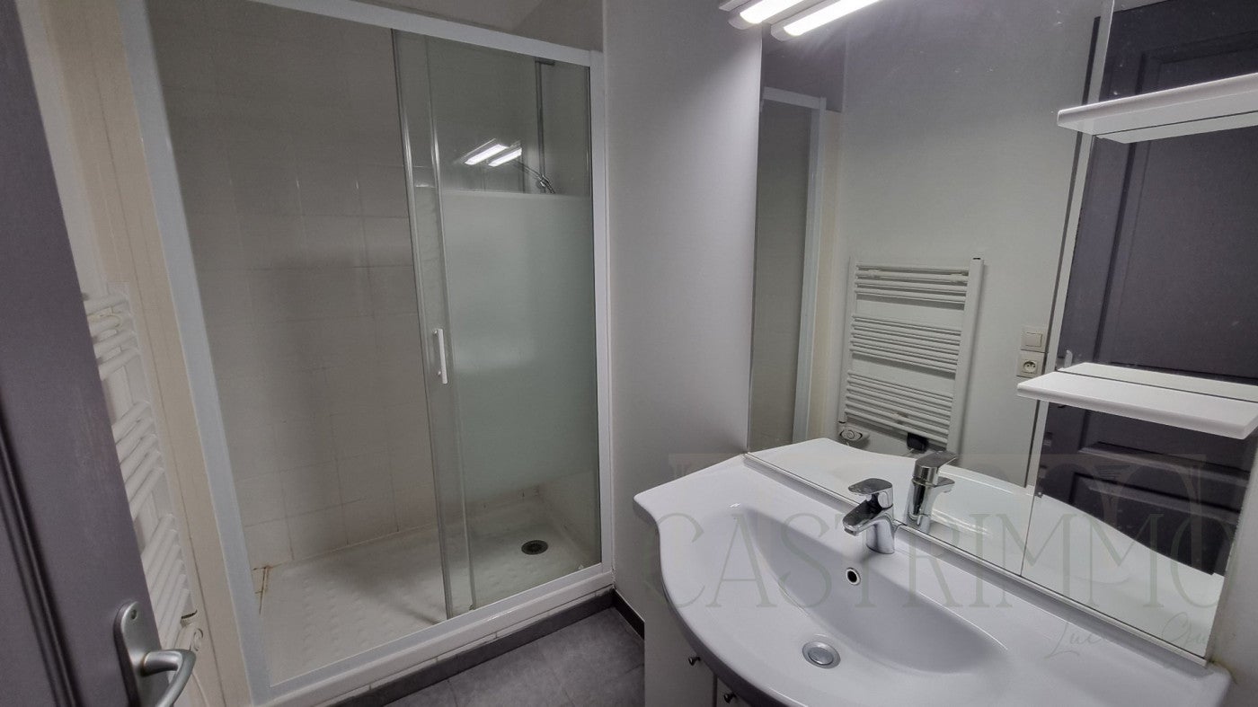 Flat Rue Jean Grand in Gallargues-le-Montueux