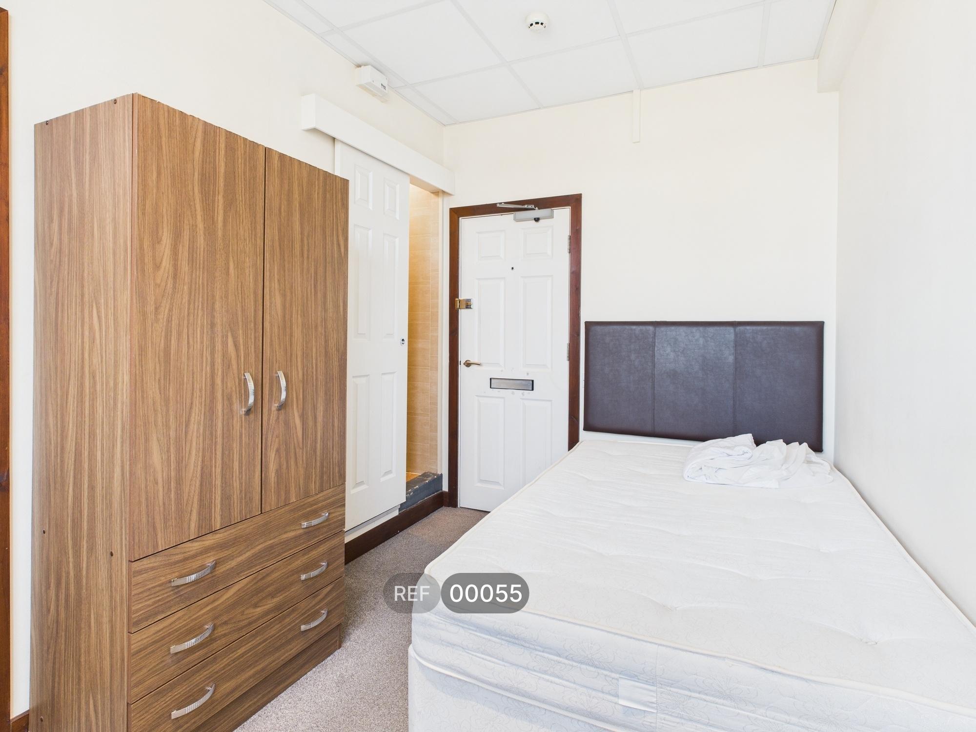 Room Anlaby Road in Hull