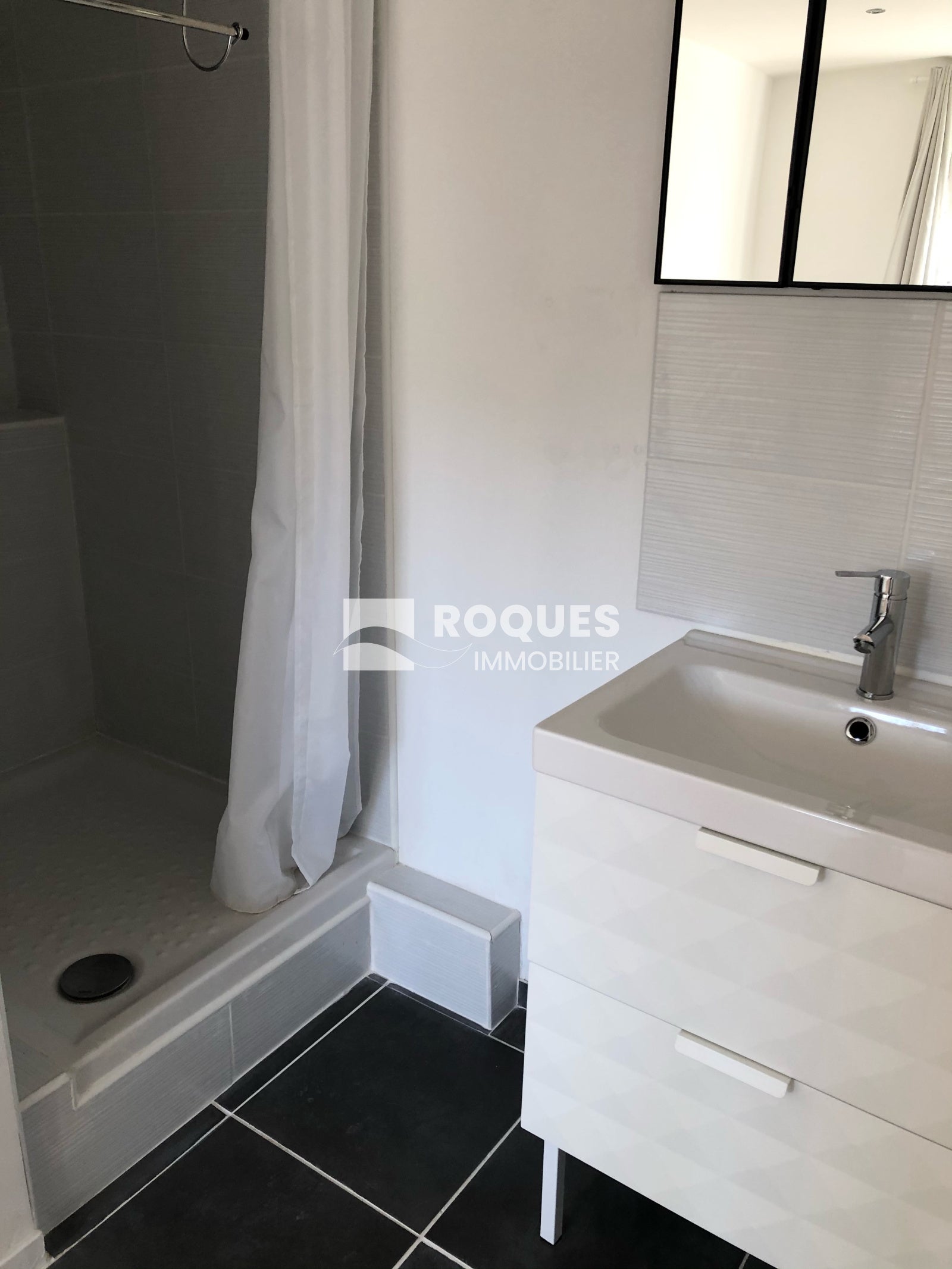 Appartement Route d'Hérépian à Villemagne-l'Argentière