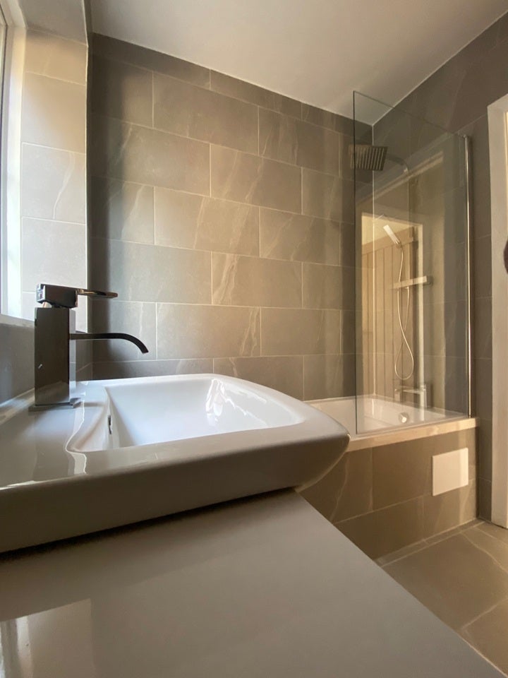 Flat Benhurst Court in Greater London