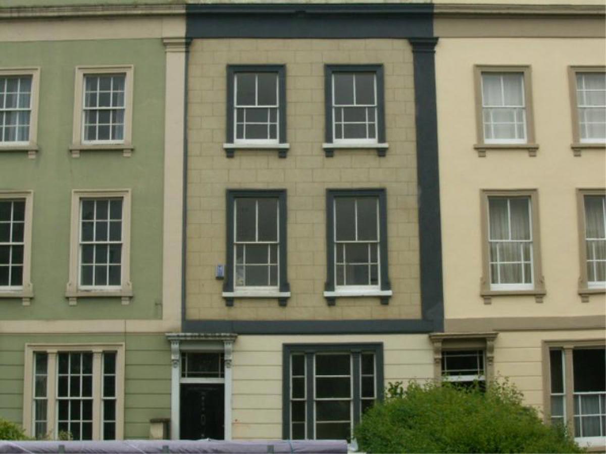 Flat Coronation Road in Bristol