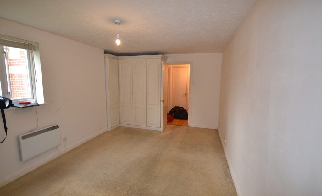 Flat Christie Gardens in Greater London