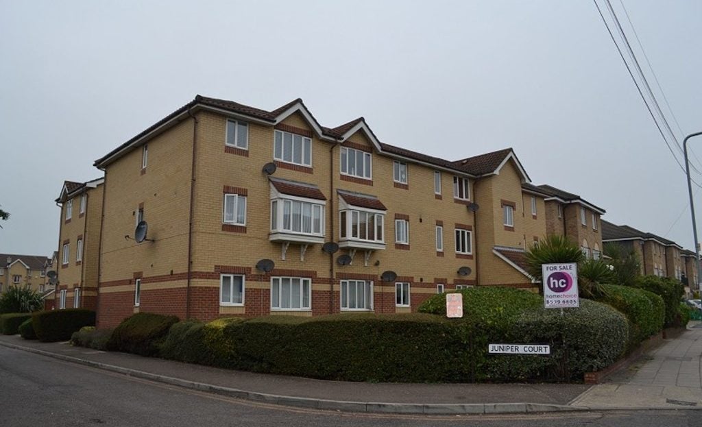 Flat Christie Gardens in Greater London