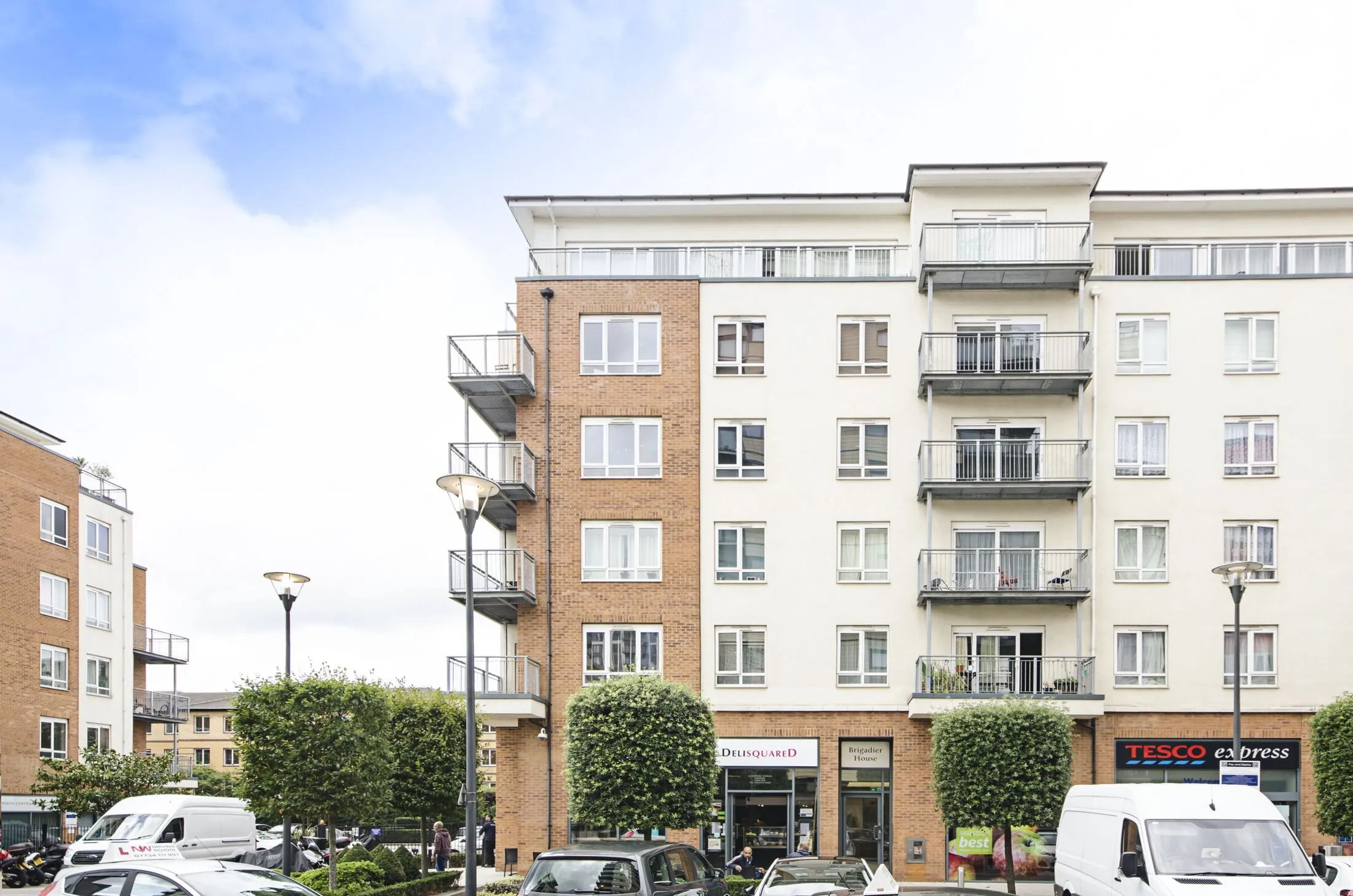 Flat Heritage Avenue in Greater London