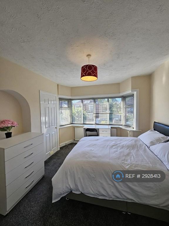 Room Burgess Road in Southampton