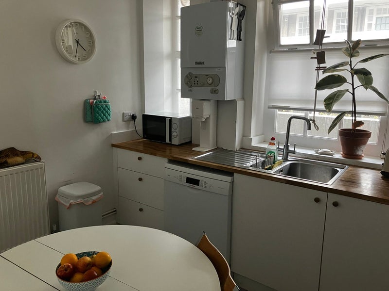 Room Page Street in City of Westminster