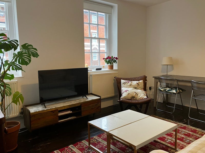 Room Page Street in City of Westminster