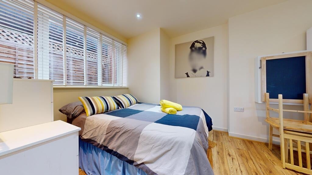 Room Anson Road in Greater London