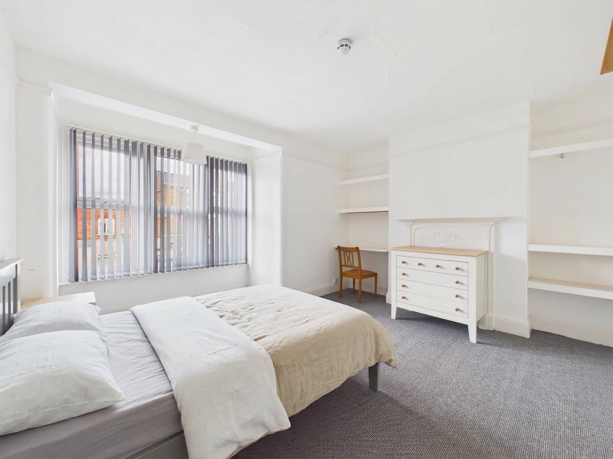 Room Worcester Street in Gloucester