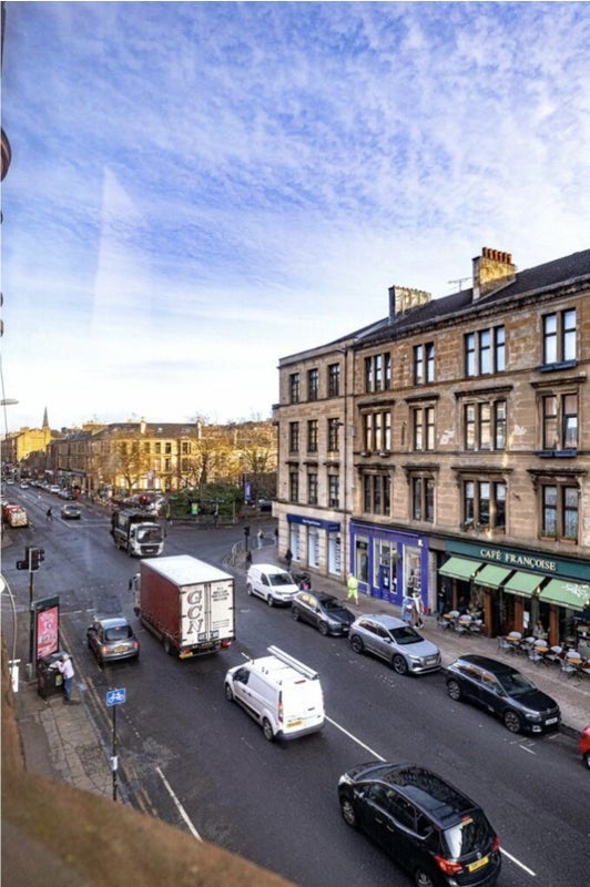 Room Byres Road in Glasgow