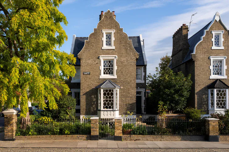 Flat De Beauvoir Square in Greater London