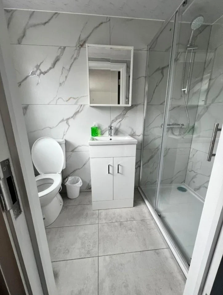 Room Melfort Road in Greater London