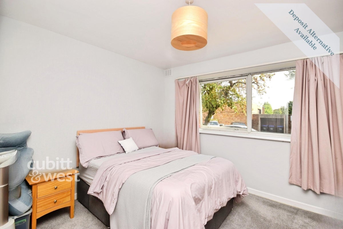 Flat Campbell Road in Greater London