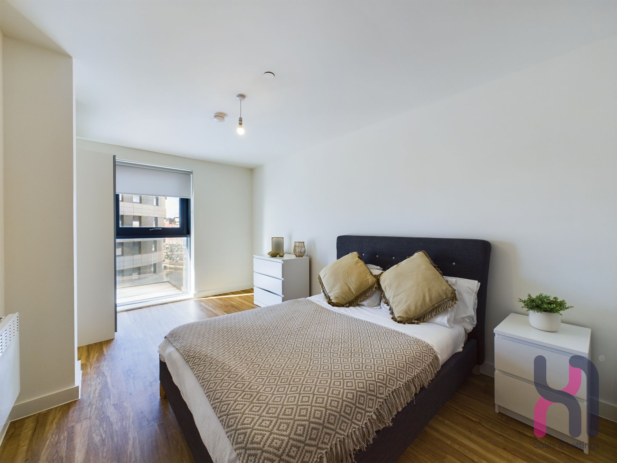 Flat Pomona Strand in Trafford