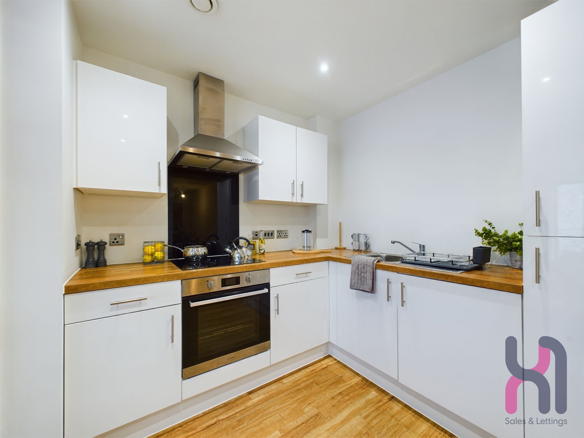 Flat Pomona Strand in Trafford