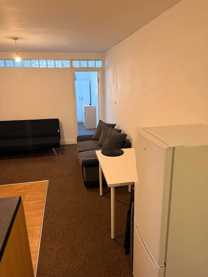 Flat Bromley Road in Greater London