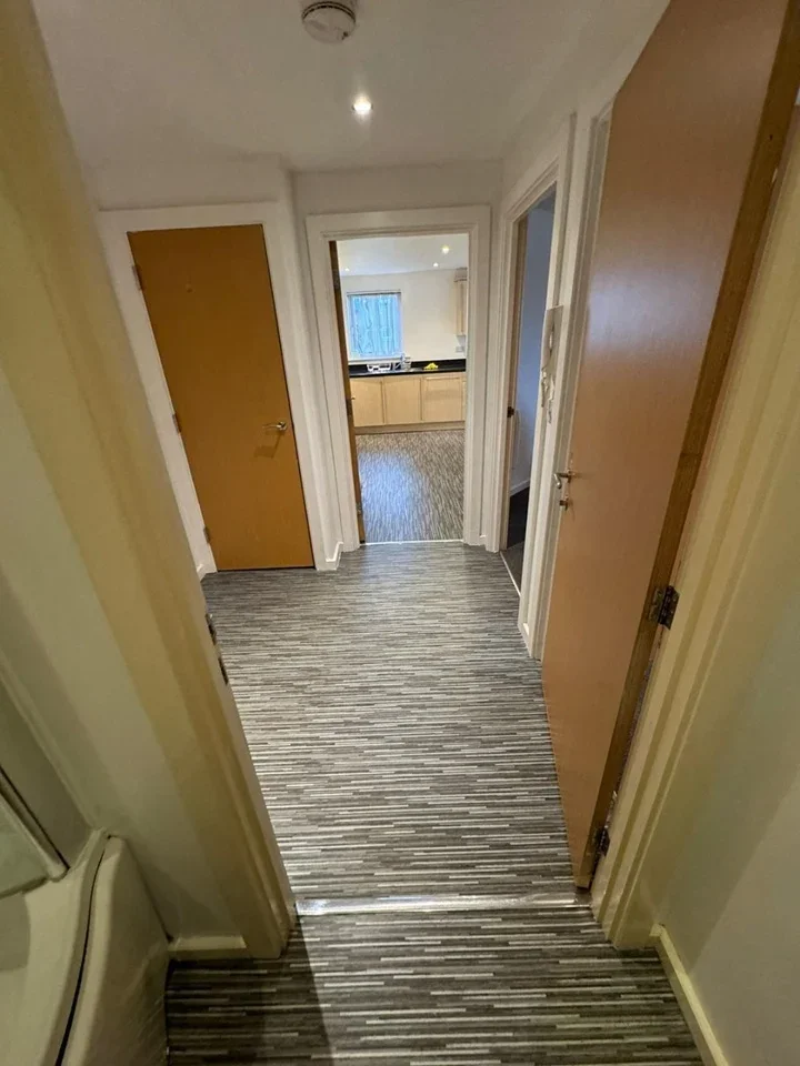 Flat Elmira Way in Salford