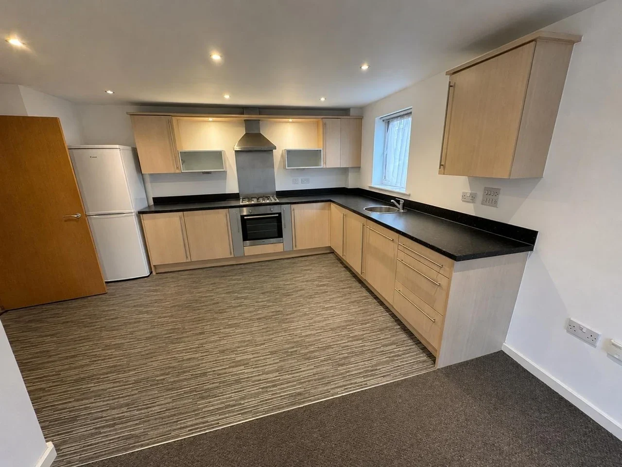 Flat Elmira Way in Salford