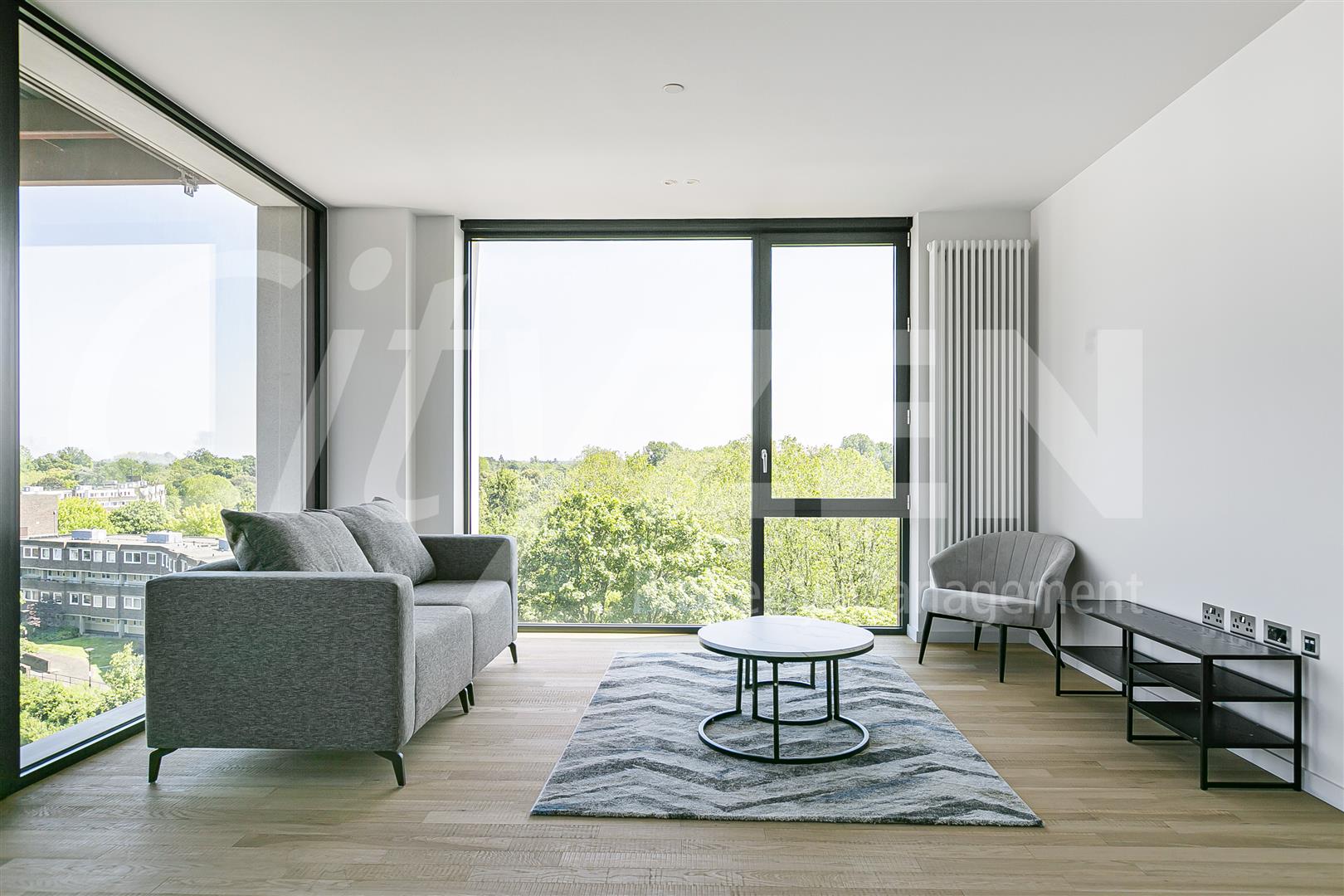 Flat Kingham Avenue in Greater London