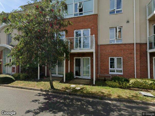 Room Pump House Crescent in Watford