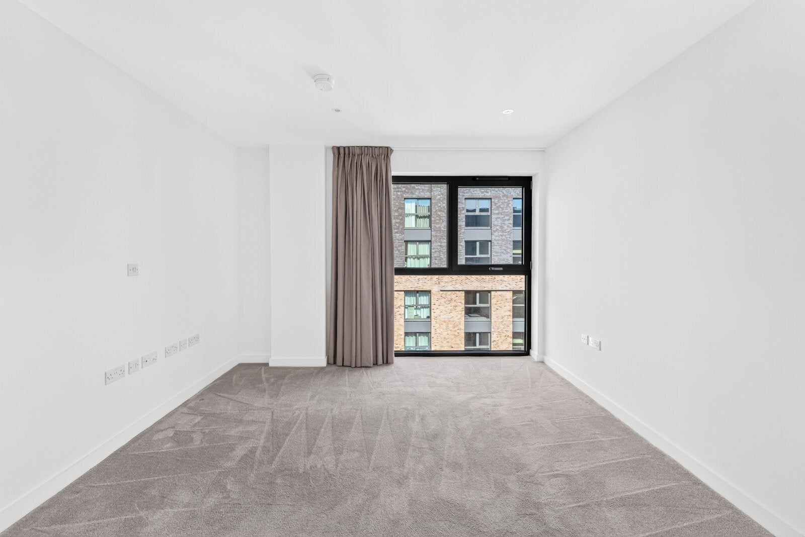 Flat Williamson Road in Greater London