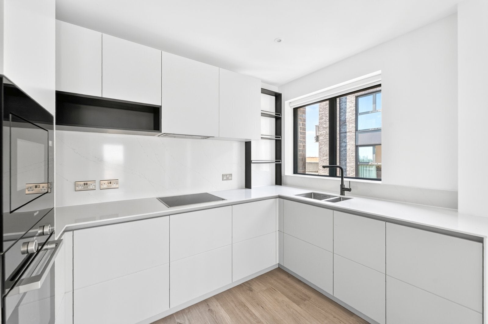 Flat Williamson Road in Greater London