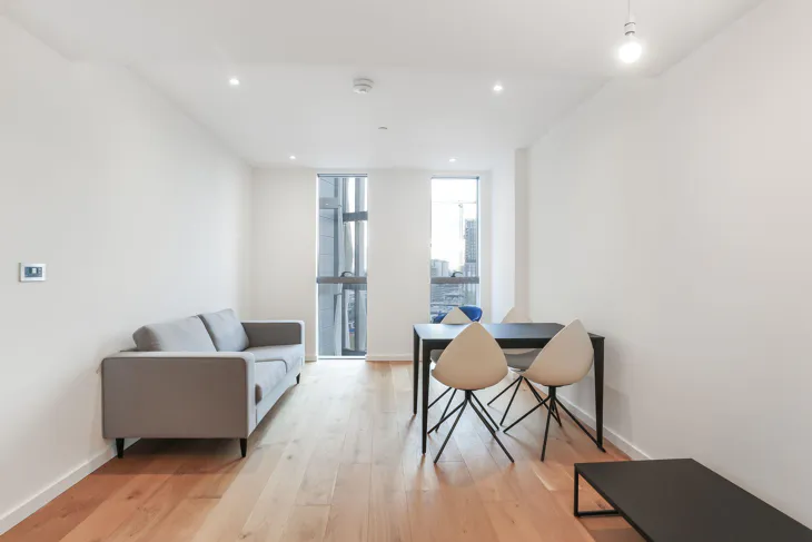 Flat Wood Lane in Greater London