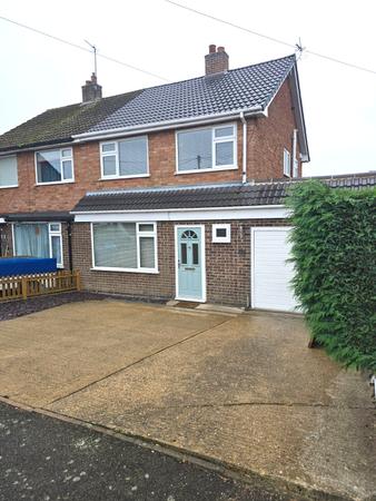 House Alexander Crescent in Oakham