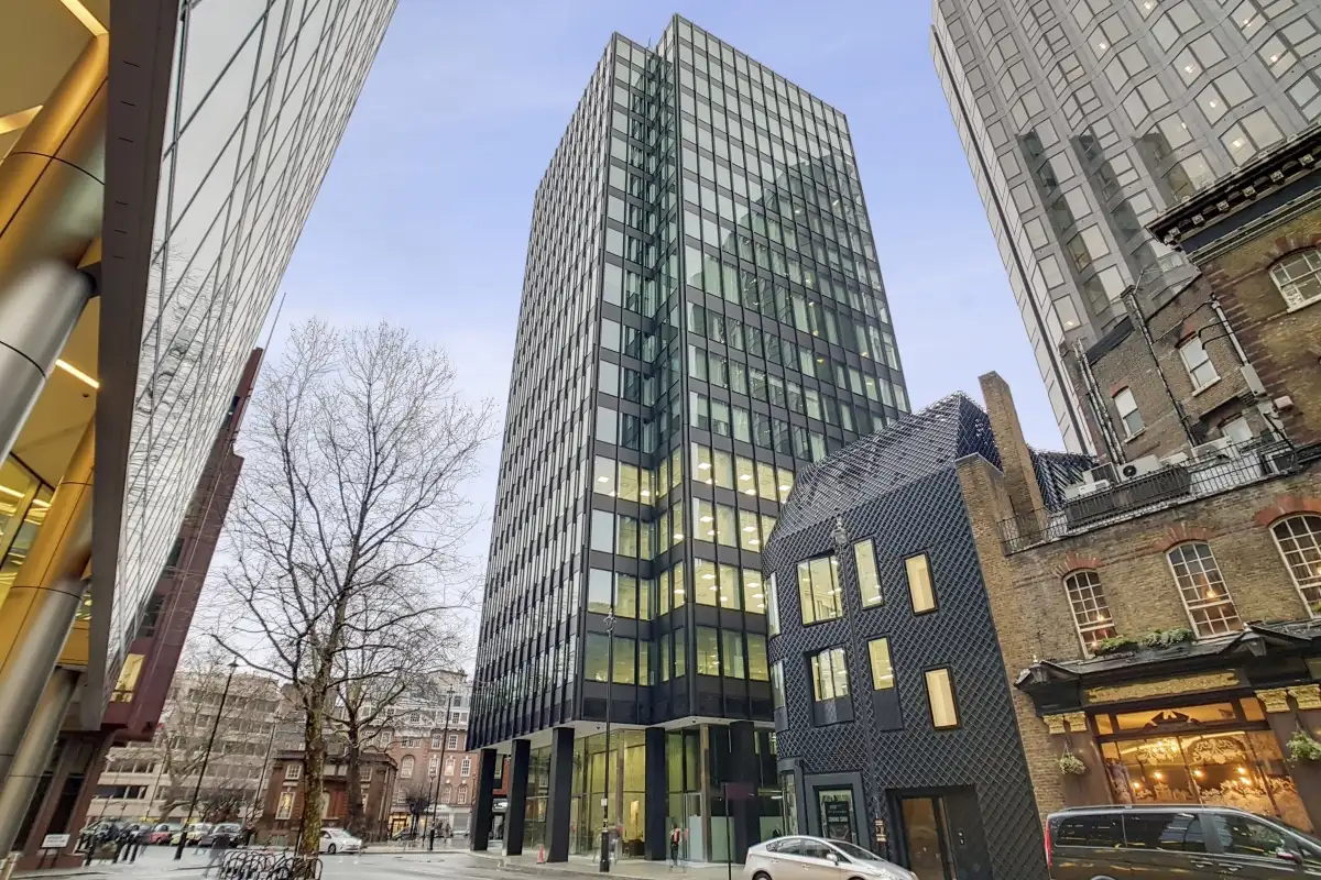 Flat Spenser Street in City of Westminster