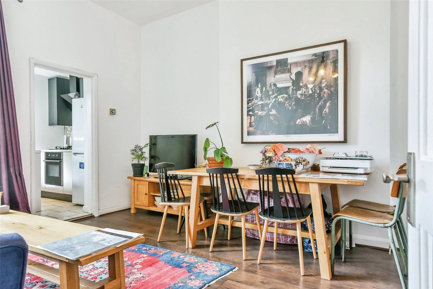 Flat Thornton Avenue in Greater London