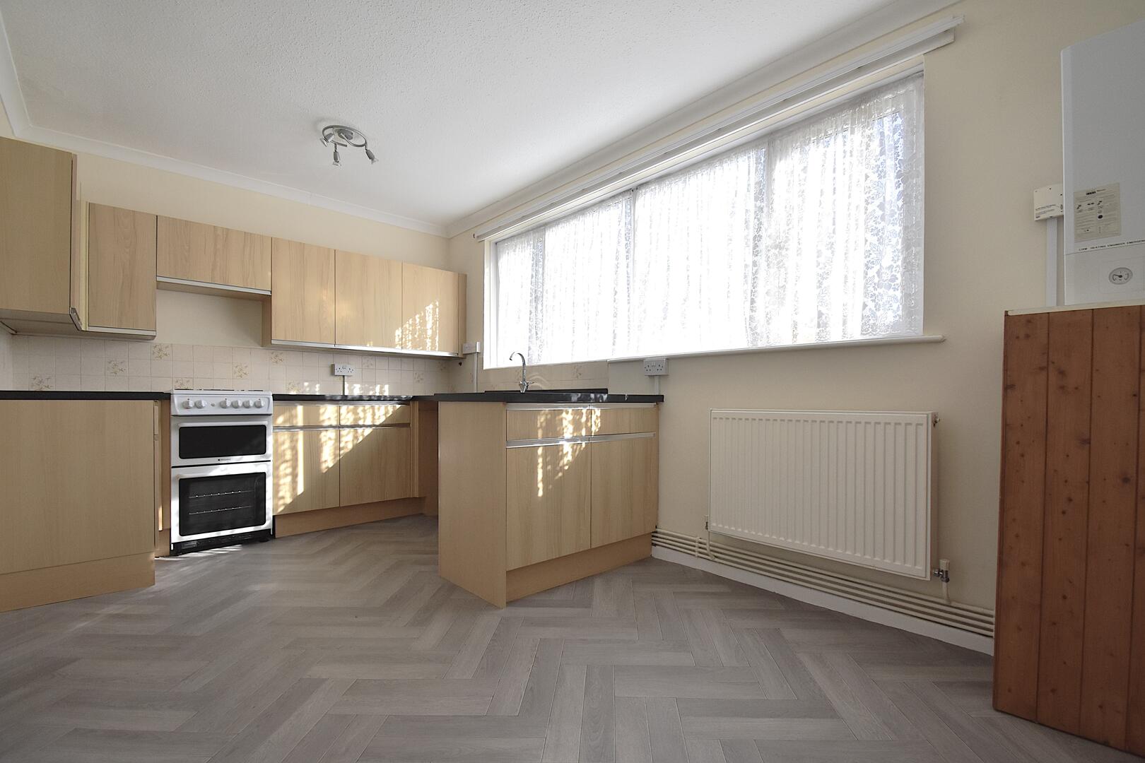 Flat Sandown Road in Sandown