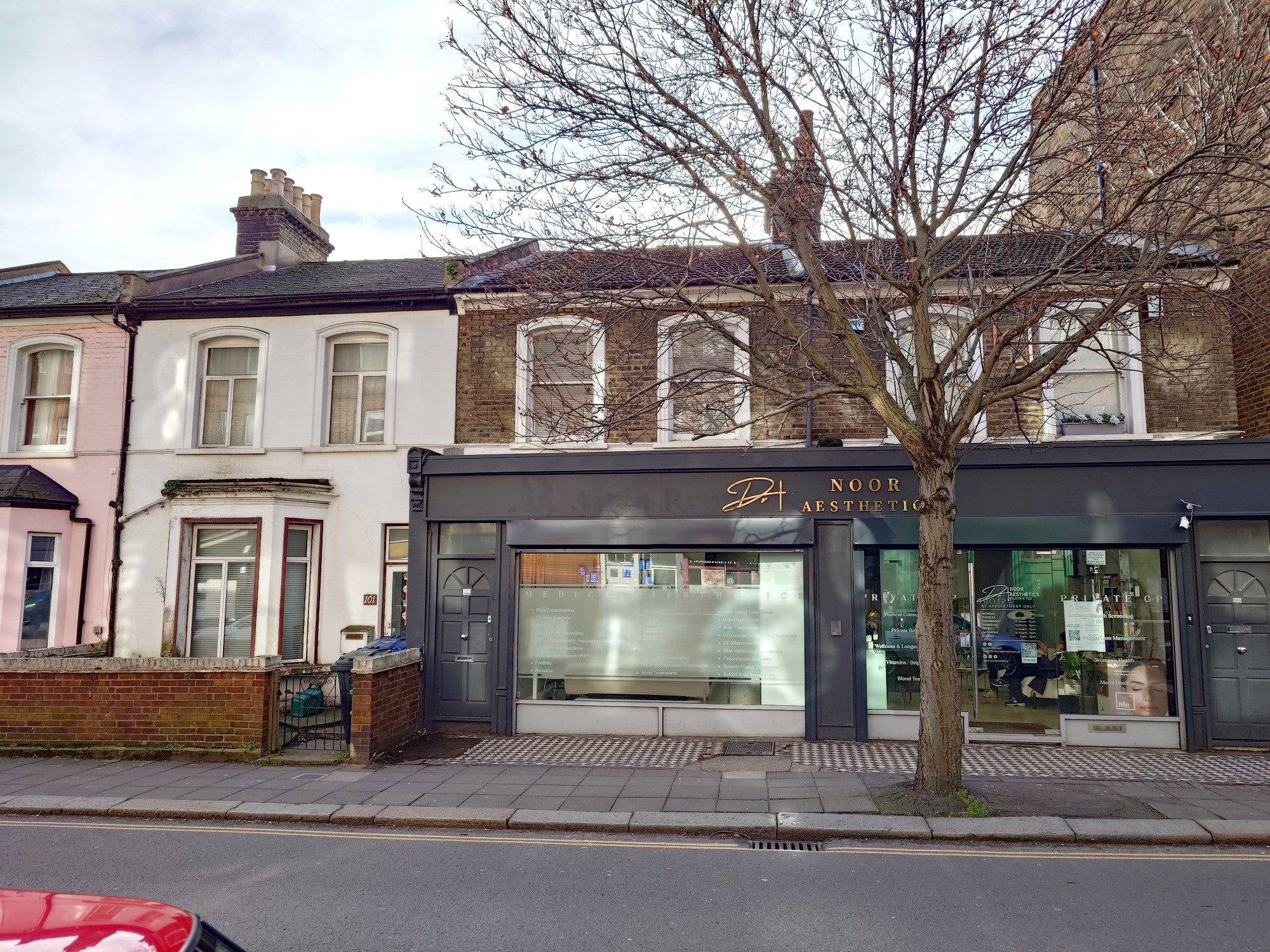 Flat Spencer Road in Greater London