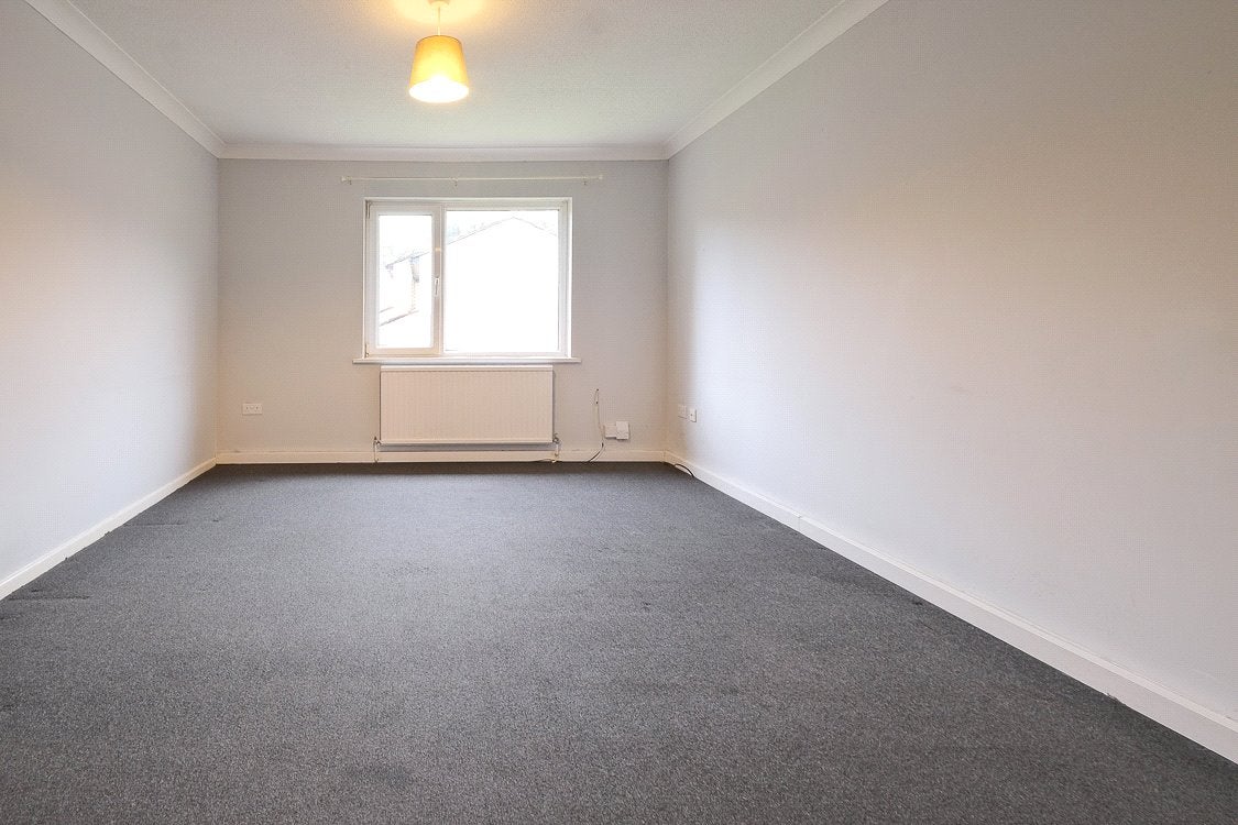 Flat Curlew Close in Hyndburn