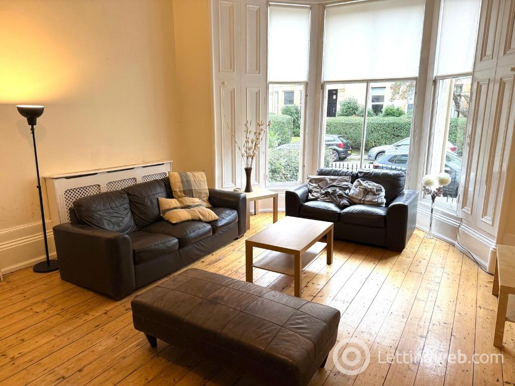 Flat Cecil Street in Glasgow