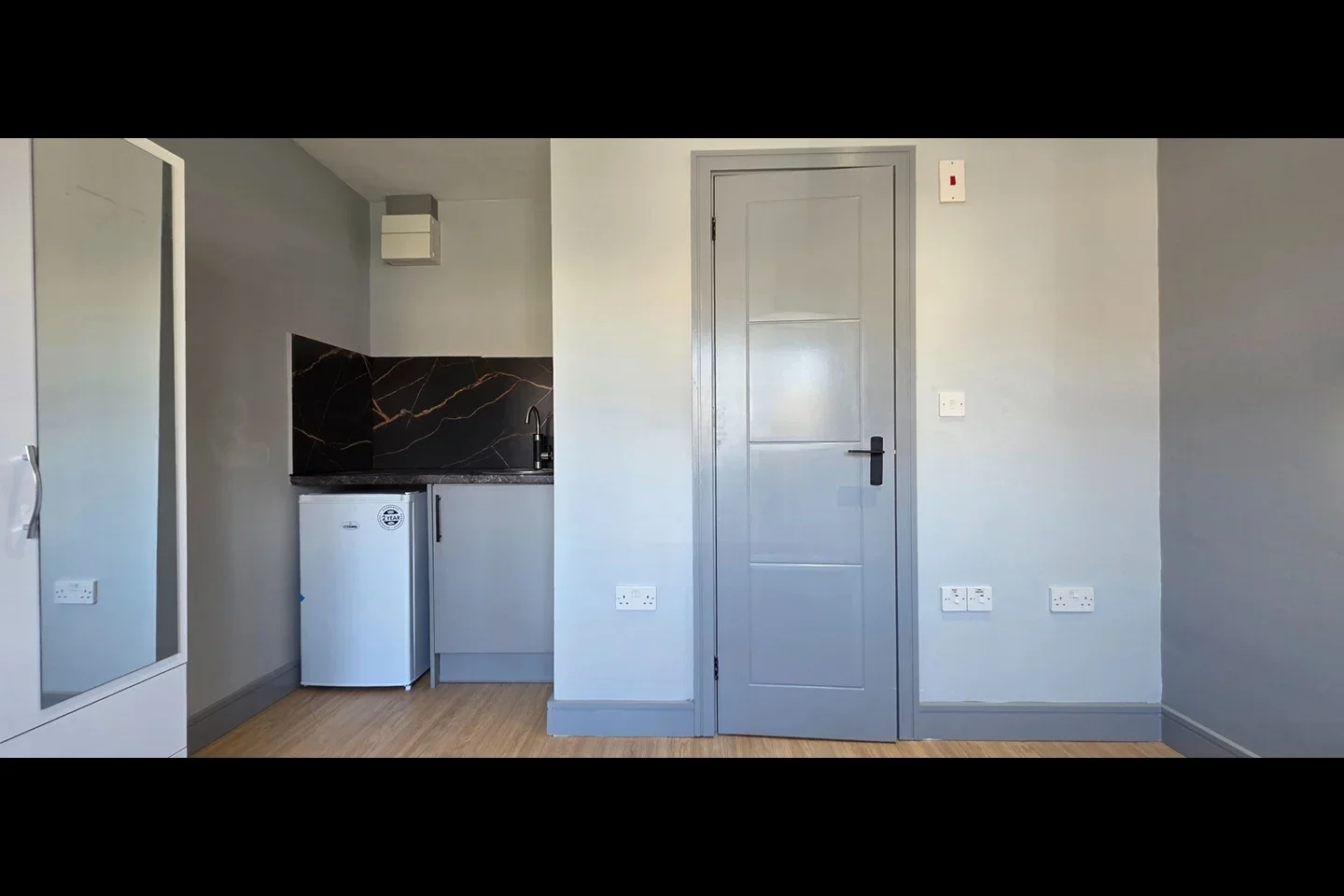 Flat Medhurst Crescent in Gravesham