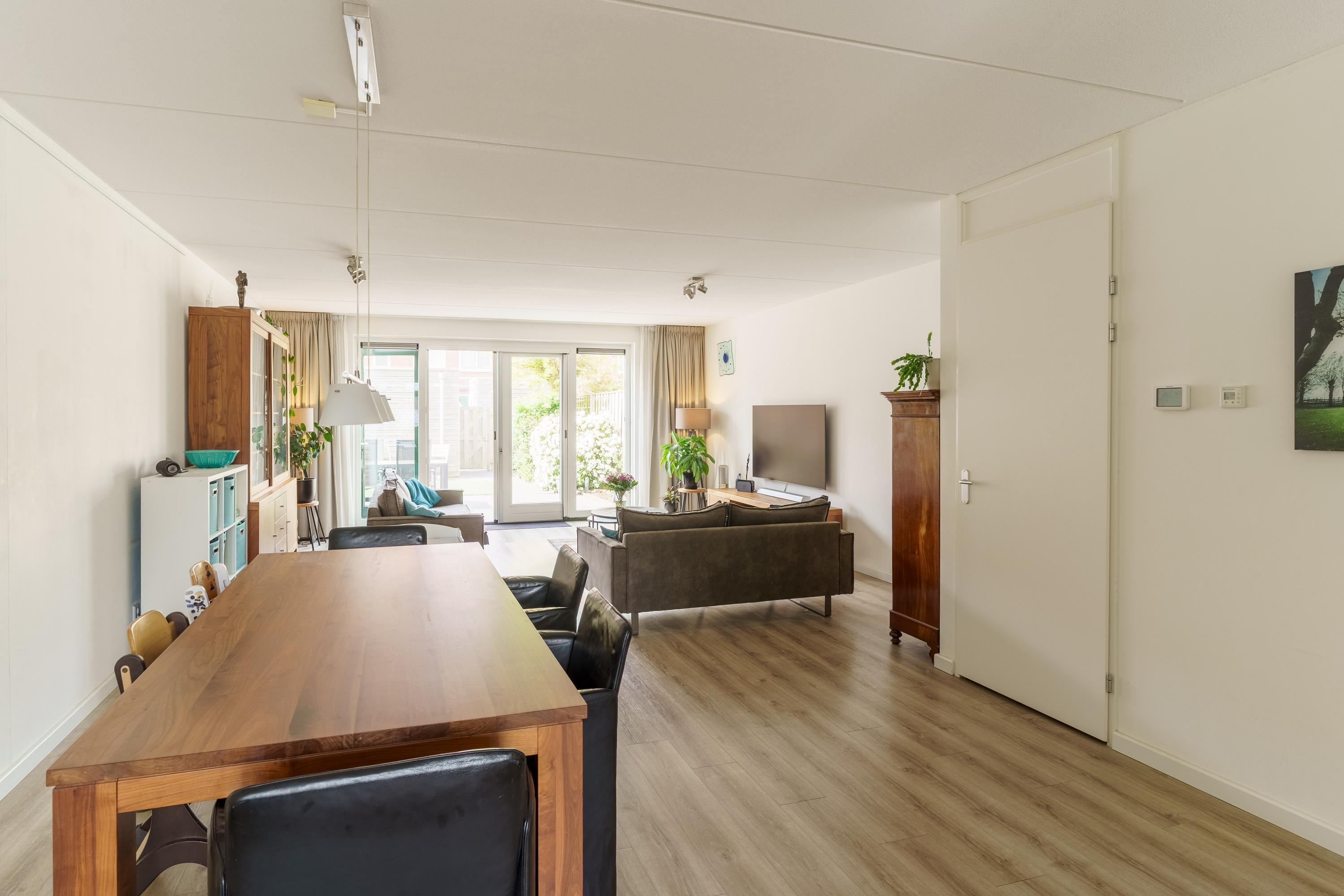 Tussenwoning te koop: Koningsveldland 7, Den Hoorn