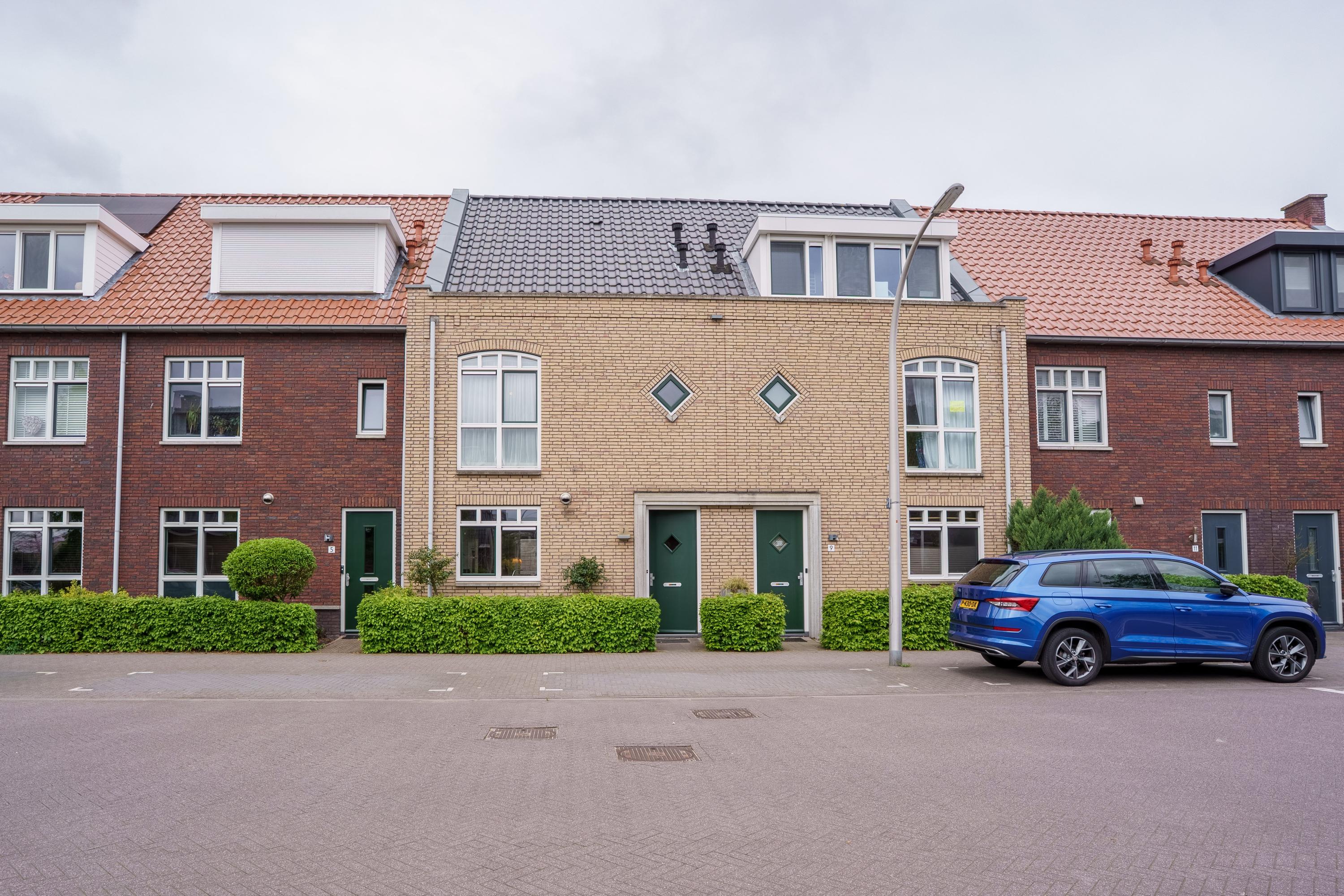 Tussenwoning te koop: Koningsveldland 7, Den Hoorn