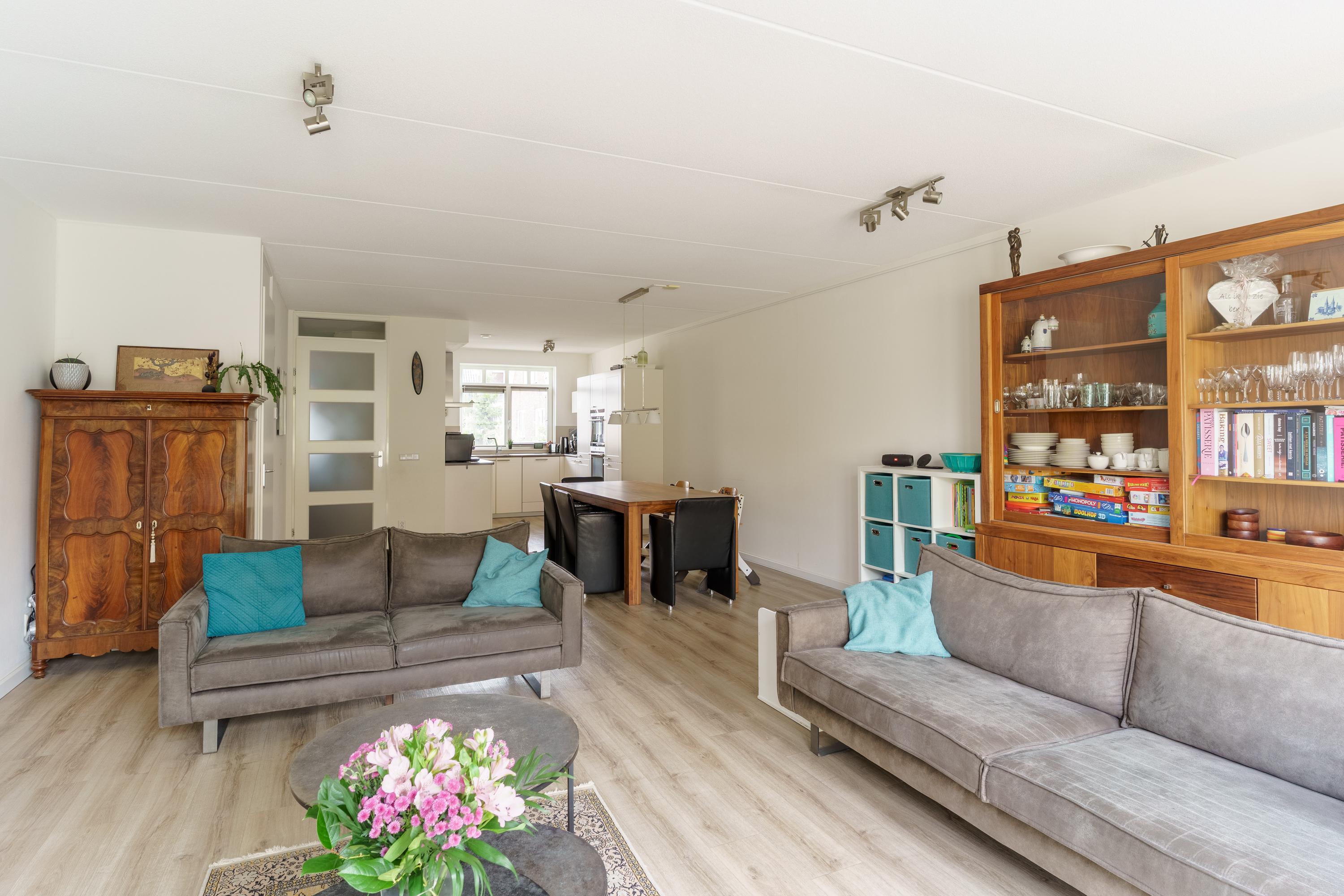 Tussenwoning te koop: Koningsveldland 7, Den Hoorn