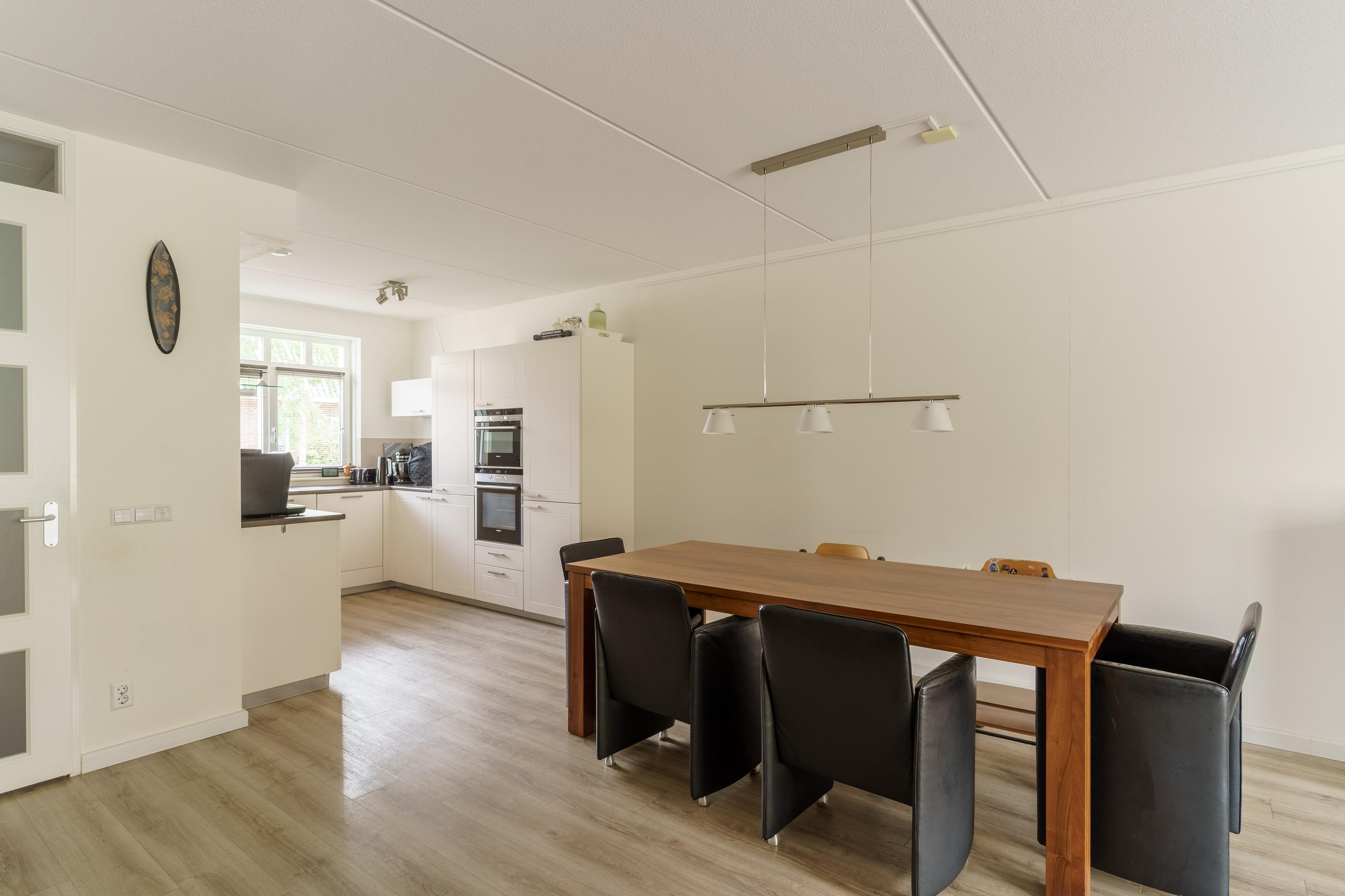 Tussenwoning te koop: Koningsveldland 7, Den Hoorn