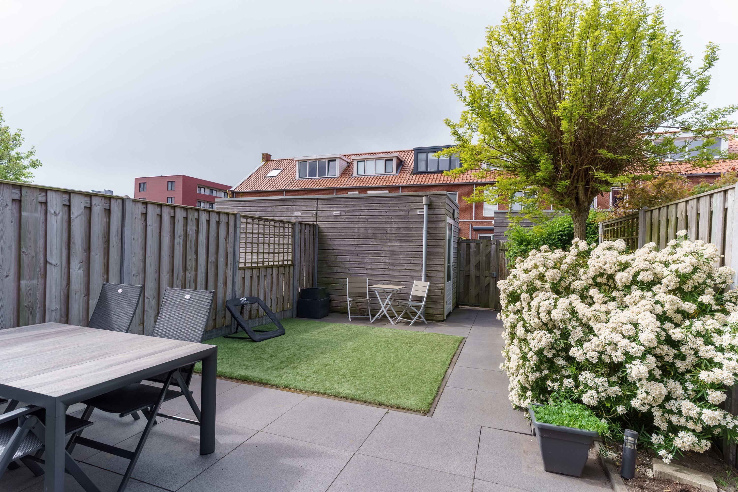 Tussenwoning te koop: Koningsveldland 7, Den Hoorn