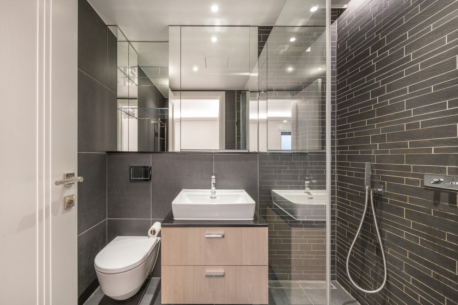 Flat Kensington Gardens Square in City of Westminster